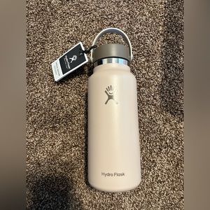 NWT Hydro Flask Wide Mouth 32 oz